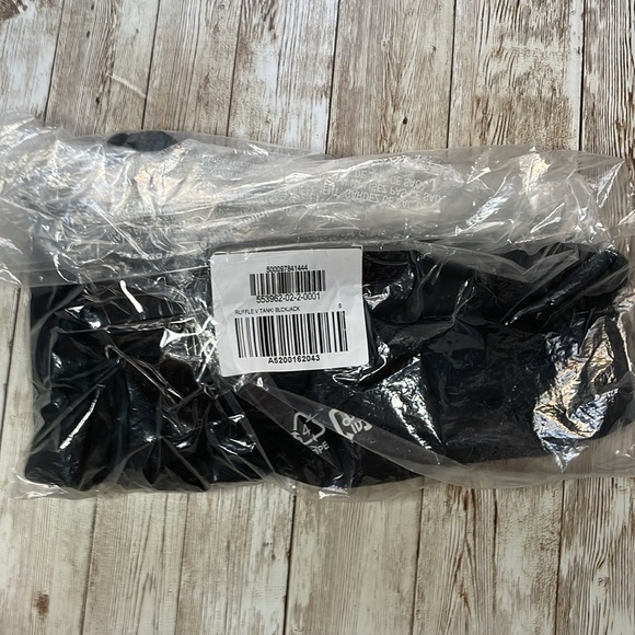 🆕 RESERVED EB Old Navy Women’s V-Neck Swing Tankini Swim Top Black S 4-6 - Picture 11 of 13